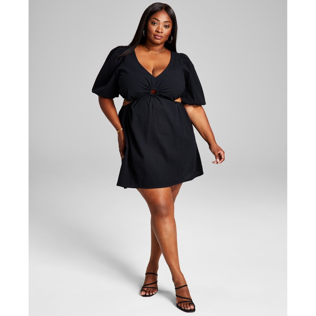 Vestido mini con escote de cerradura (copia)