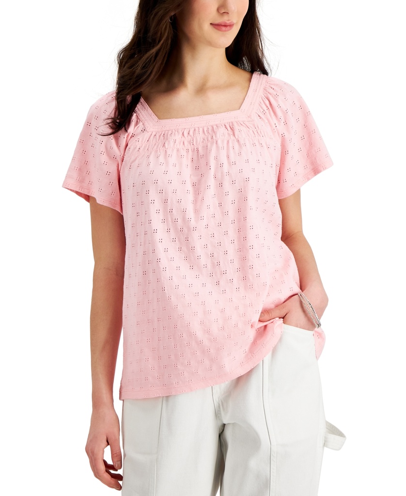 Blusa con escote cuadrado y ojales