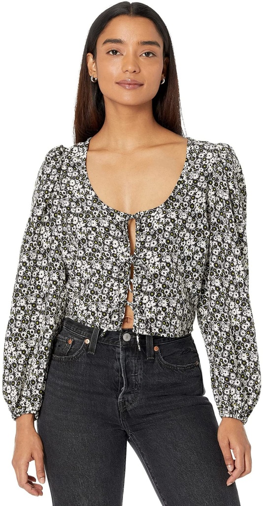 Blusa con lazo en la parte delantera
