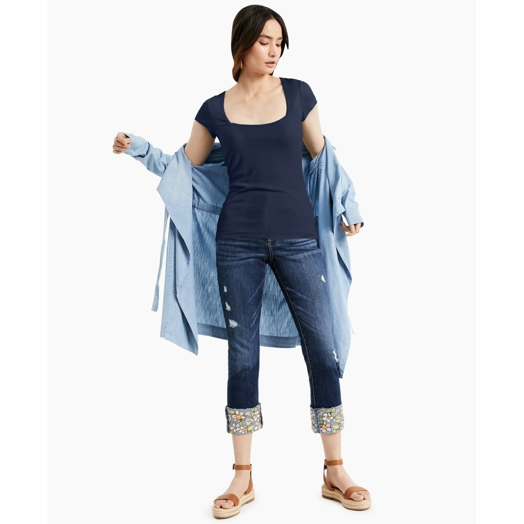 Blusa escote cuadrado manga corta