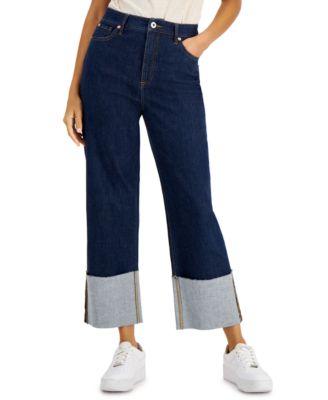 Jeans pierna recta y puños anchos