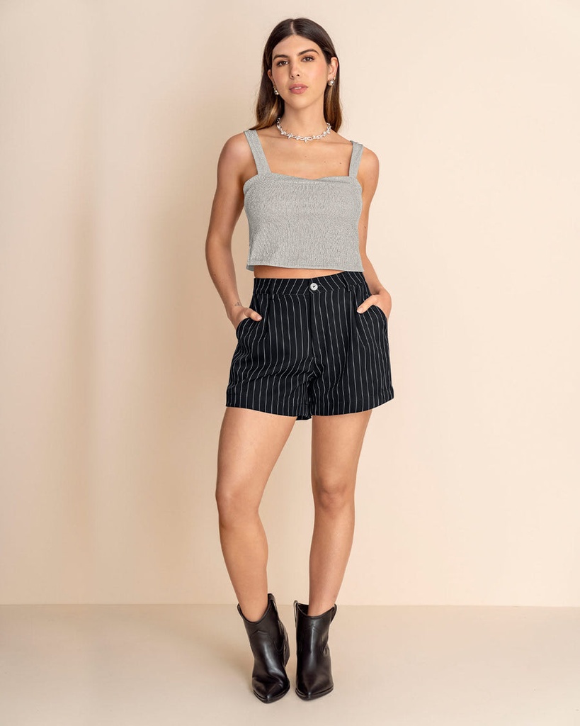 Blusa crop con escote cuadrado
