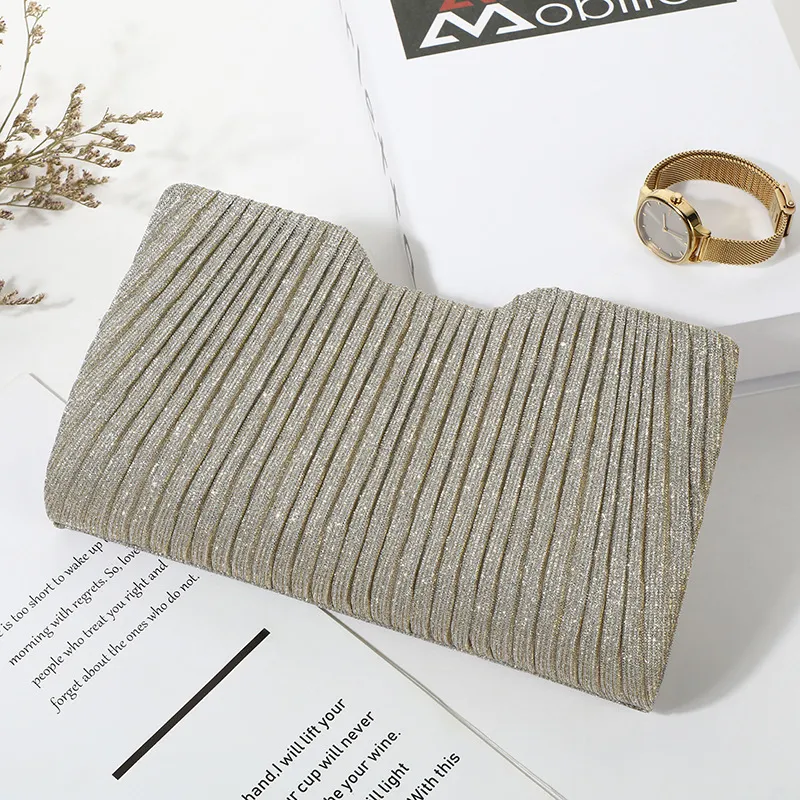 Bolso de noche con cierre magnetico