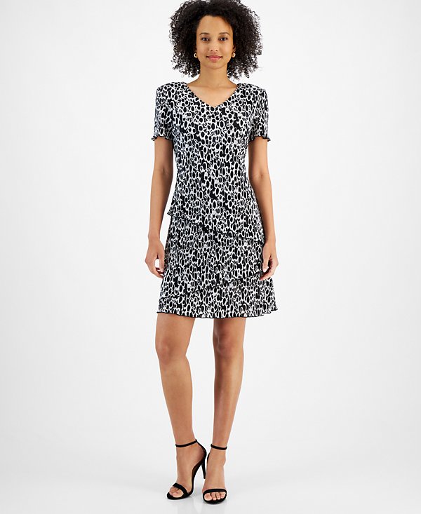 Vestido estampado y escalonado