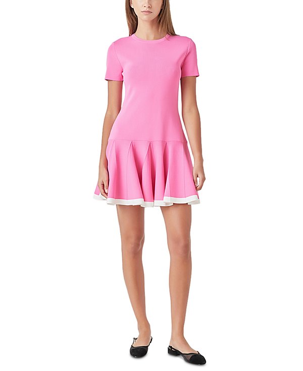 Vestido de cintura baja con falda plisada