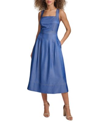 Vestido denim con cuello cuadrado