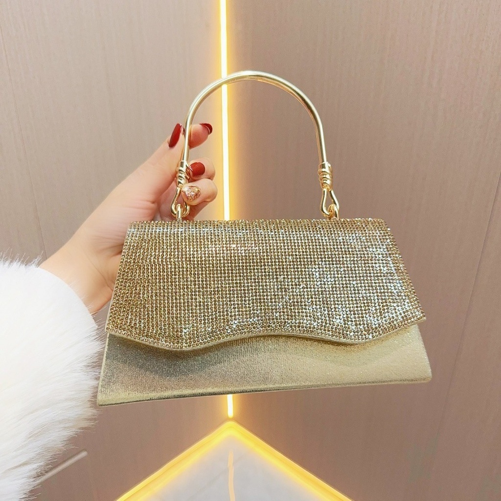 Bolso de mano con diamantes