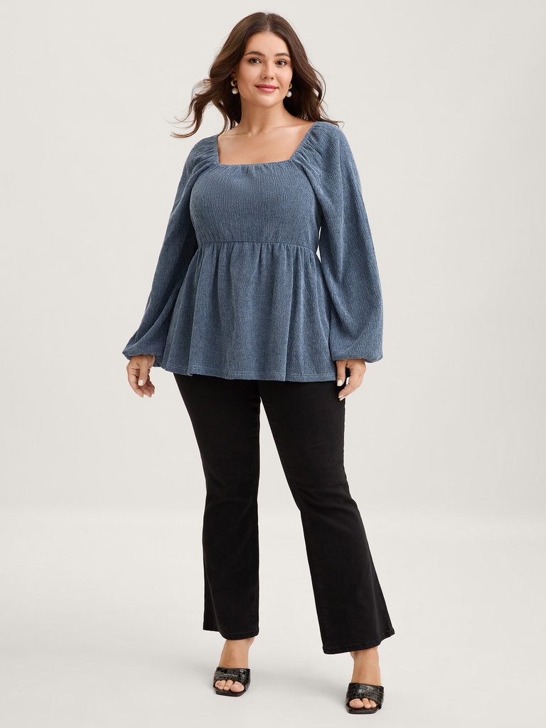 Blusa con cuello cuadrado fruncido