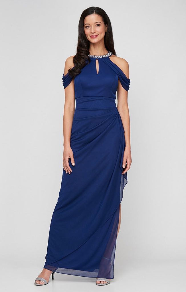 Vestido halter de hombros descubiertos