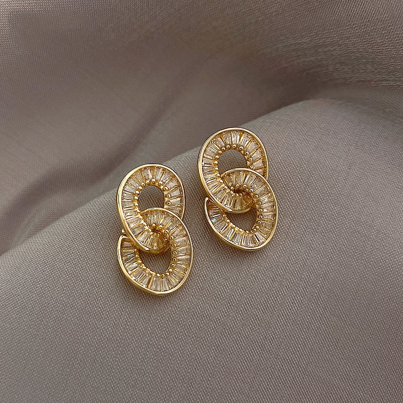 Aretes circulares con zirconias