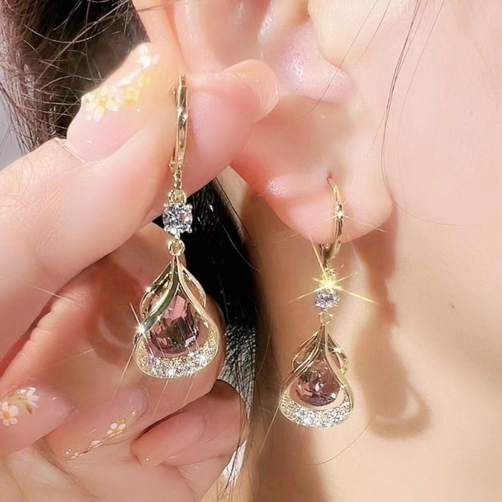 Aretes colgantes de gota de agua