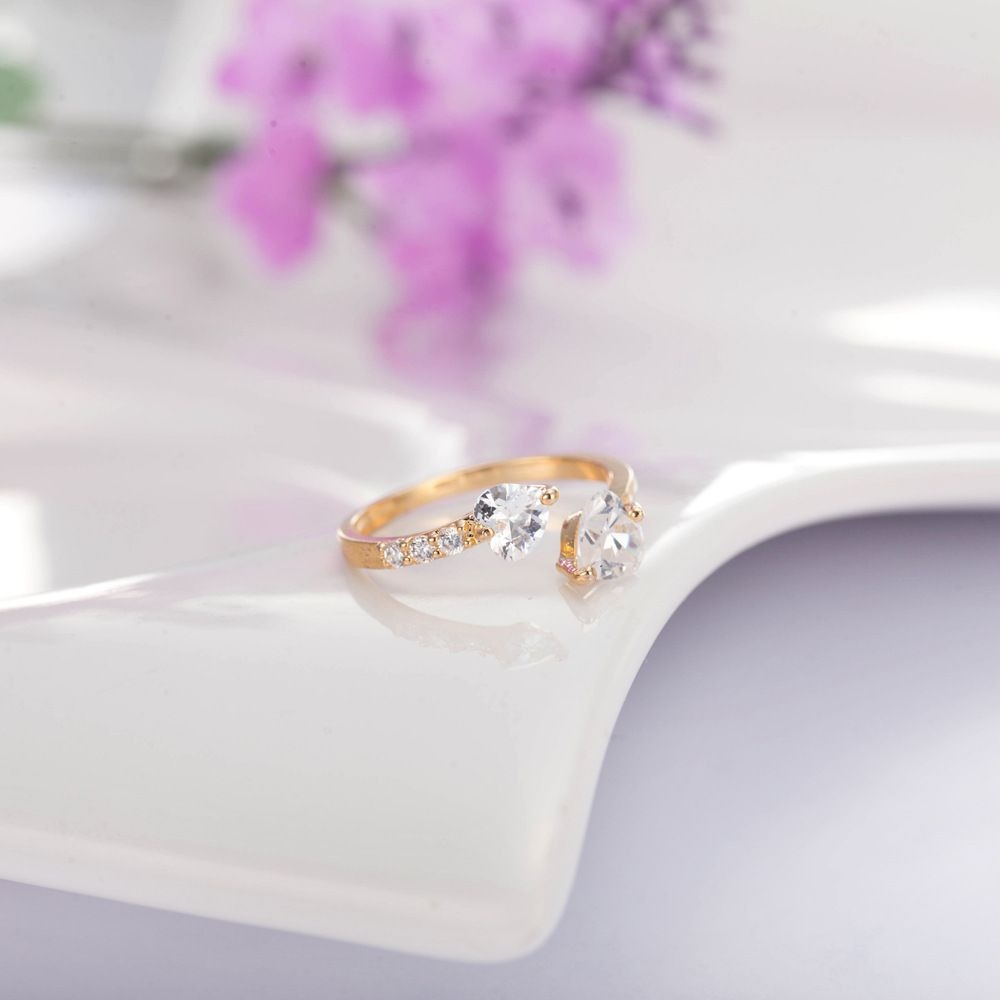 Anillo ajustable con diamantes corazón
