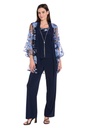 Traje pantalón con delicados bordados florales