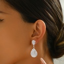 Aretes de borla con diamantes