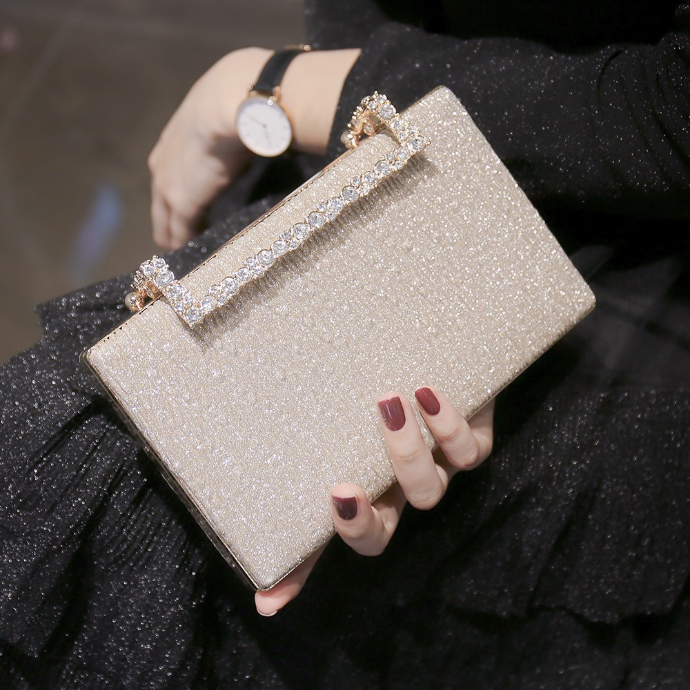 Clutch de mano brillante (copia)