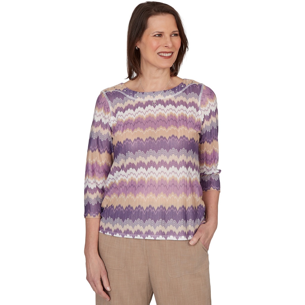 Blusa con rayas onduladas