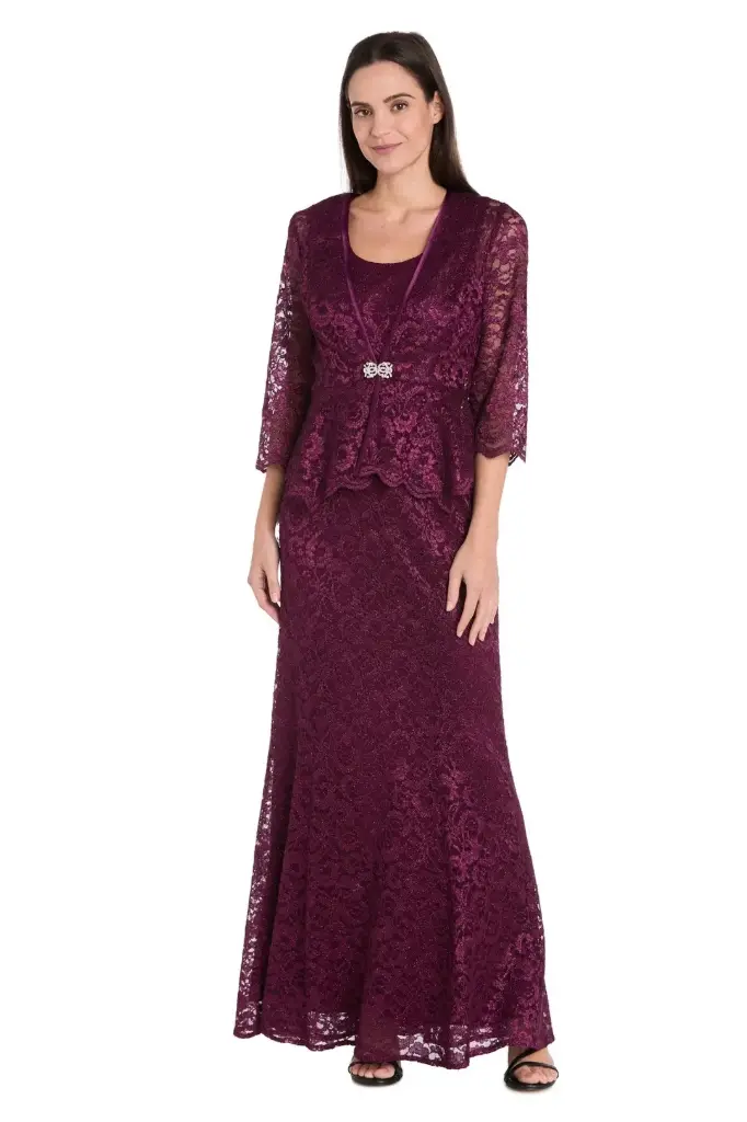 Vestido de encaje con chaqueta 