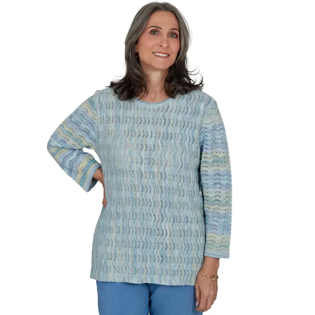 Blusa tejida con textura de rayas festoneadas