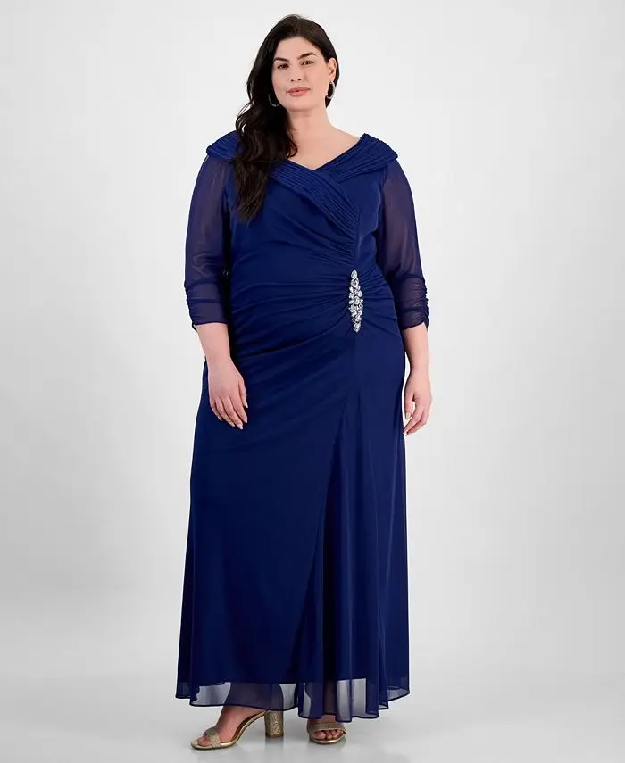 Vestido con cuello retrato y fruncido