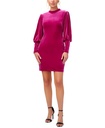 Vestido de terciopelo con cuello alto
