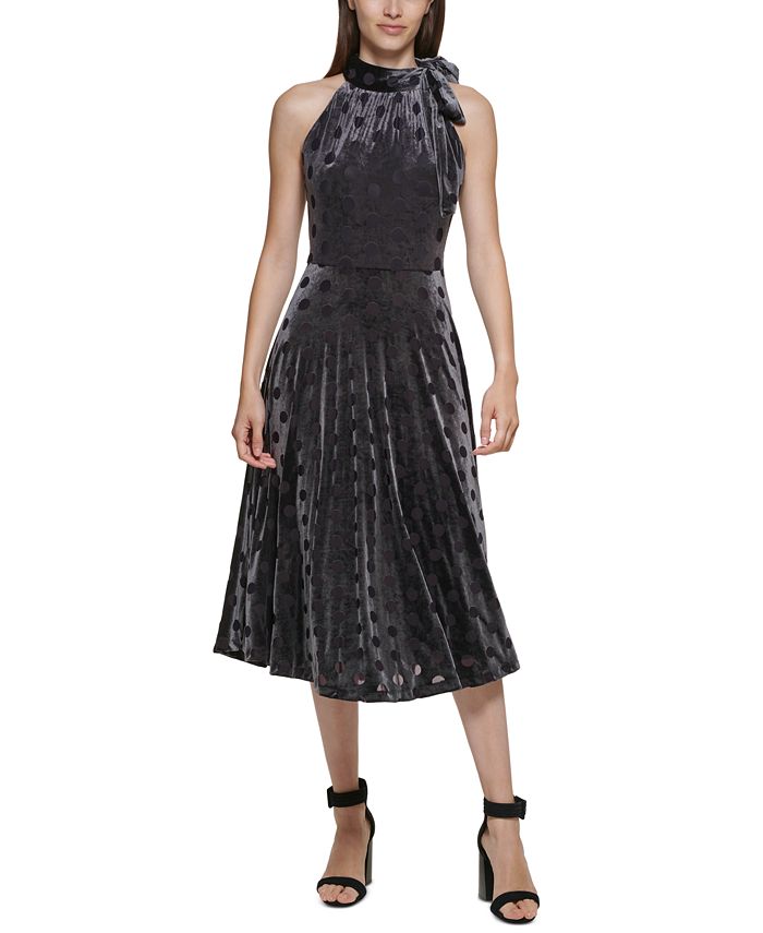 Vestido de terciopelo con lunares
