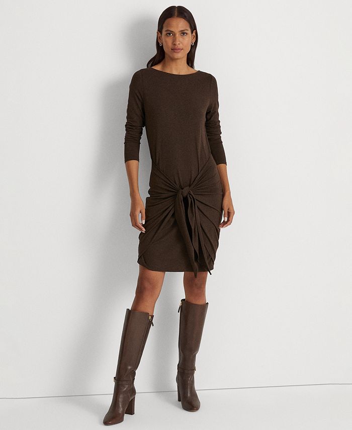 Vestido con cintura anudada