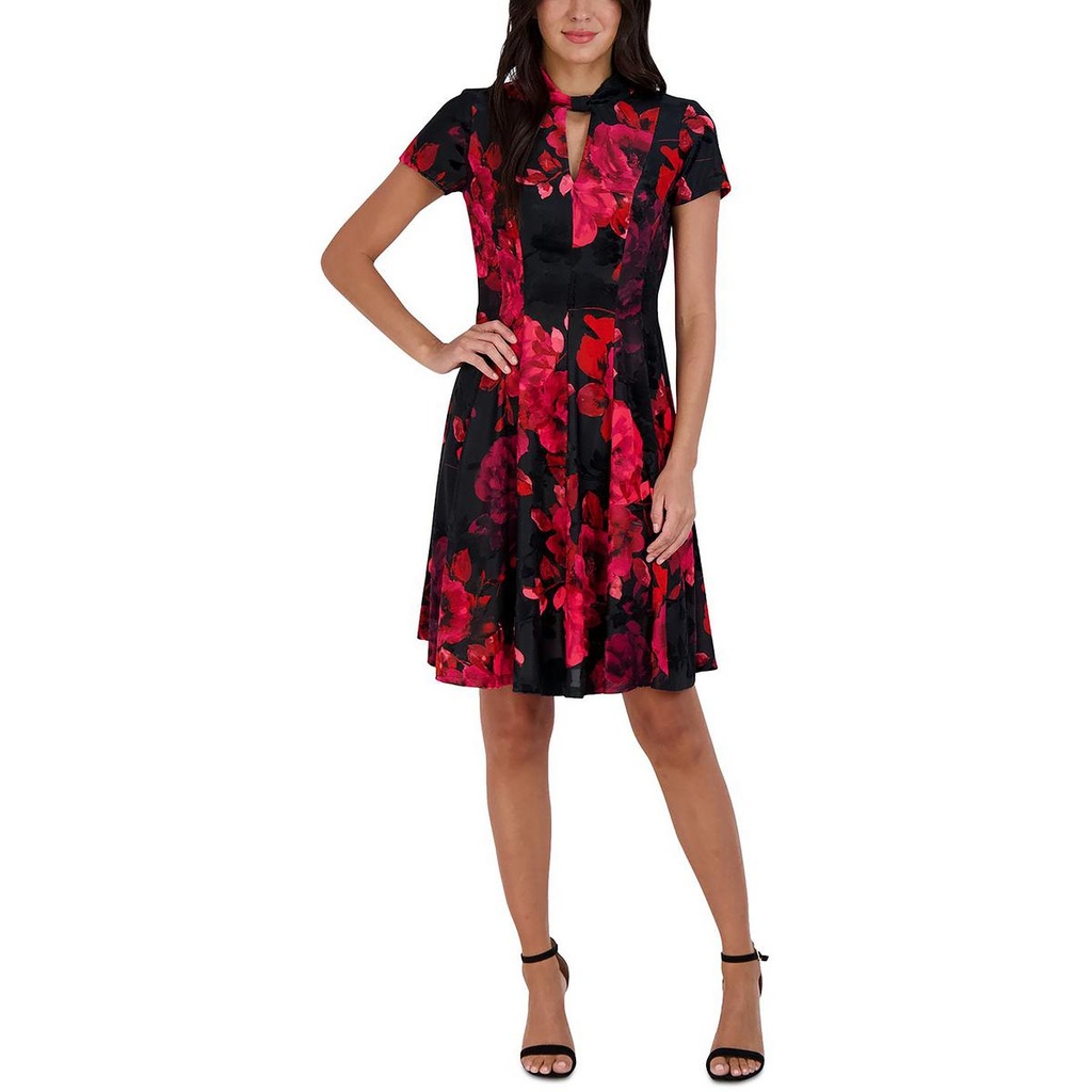 Vestido acampanado de terciopelo