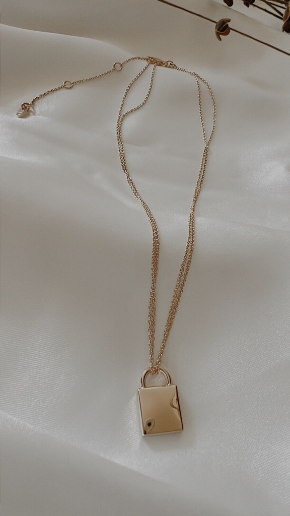 Collar de cadena doble con candado