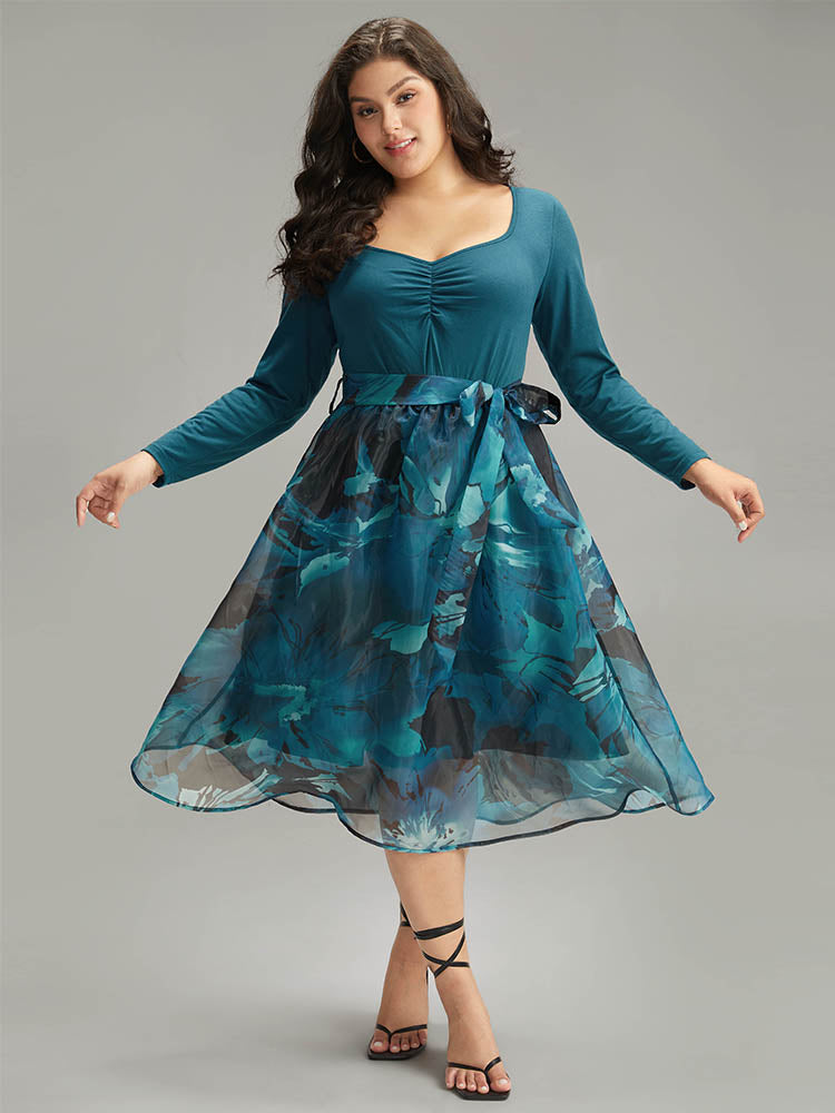 Vestido floral Patchwork con cinturón