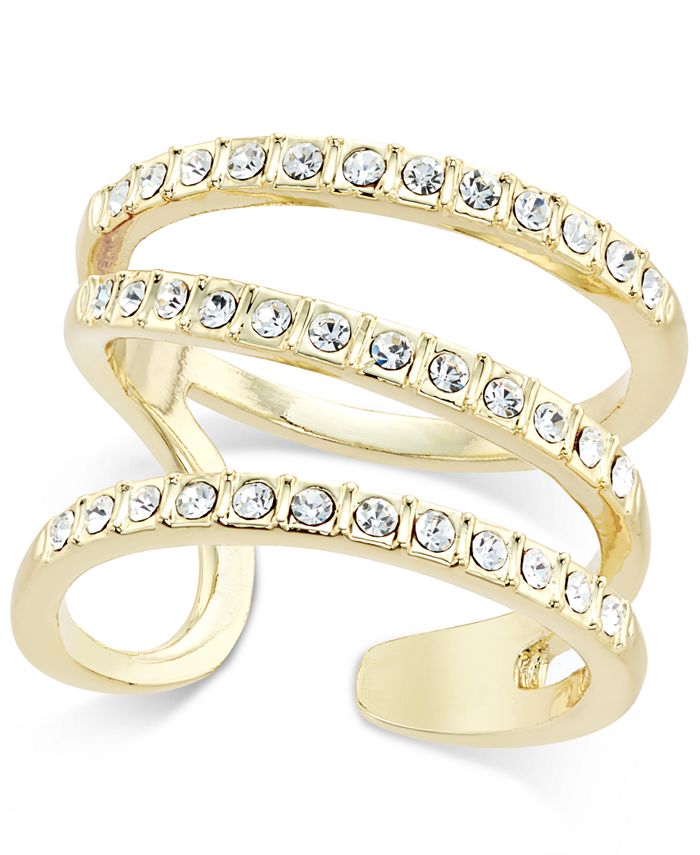Anillo llamativo de triple banda