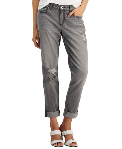 Jeans rasgados de tiro medio