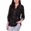 Blusa con mangas enrolladas