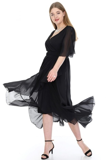 Vestido cruzado con escote en V.