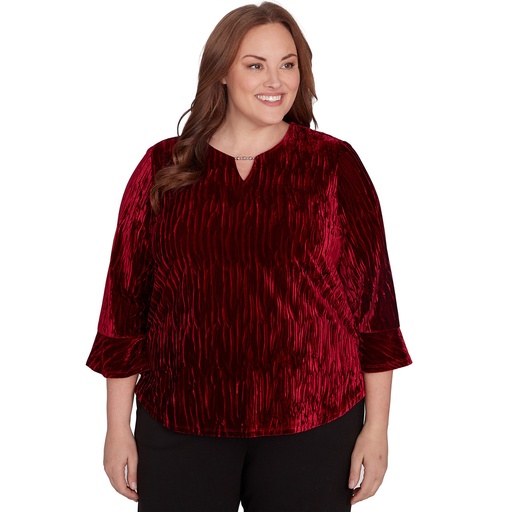 Blusa de terciopelo arrugado y cuentas