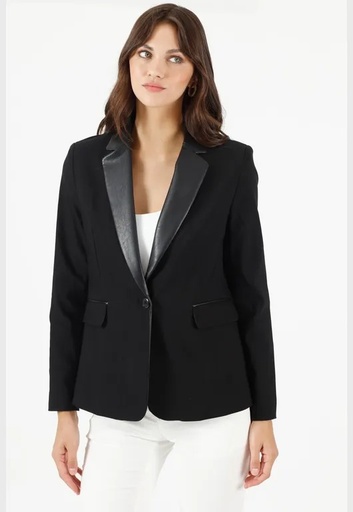 Blazer de crepé con cuello entallado (copia)