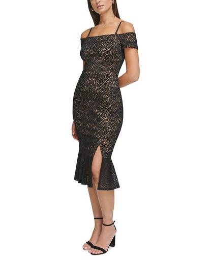 Vestido de encaje con capa de chiffon (copia)