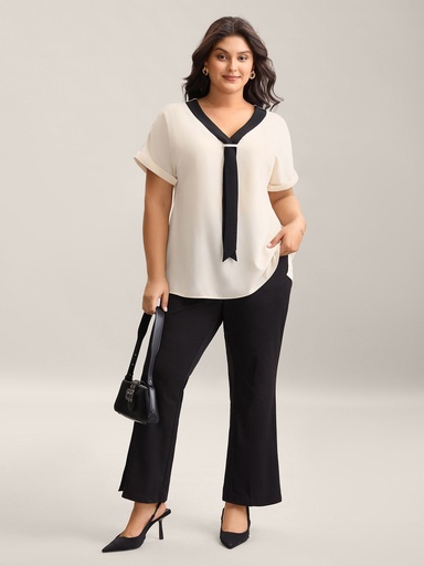 Blusa con ribete de lazo a contraste