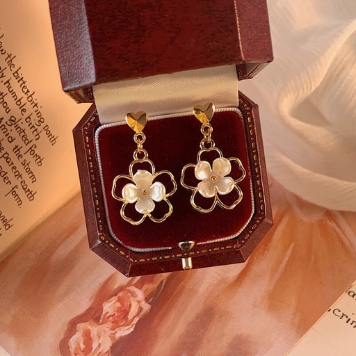 [2170002] Aretes colgantes de flores de recina