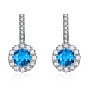 Aretes colgantes con diamantes
