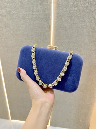 [2390061] Bolso de terciopelo con diamantes (copia)