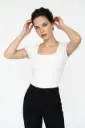 Blusa sólida con escote cuadrado