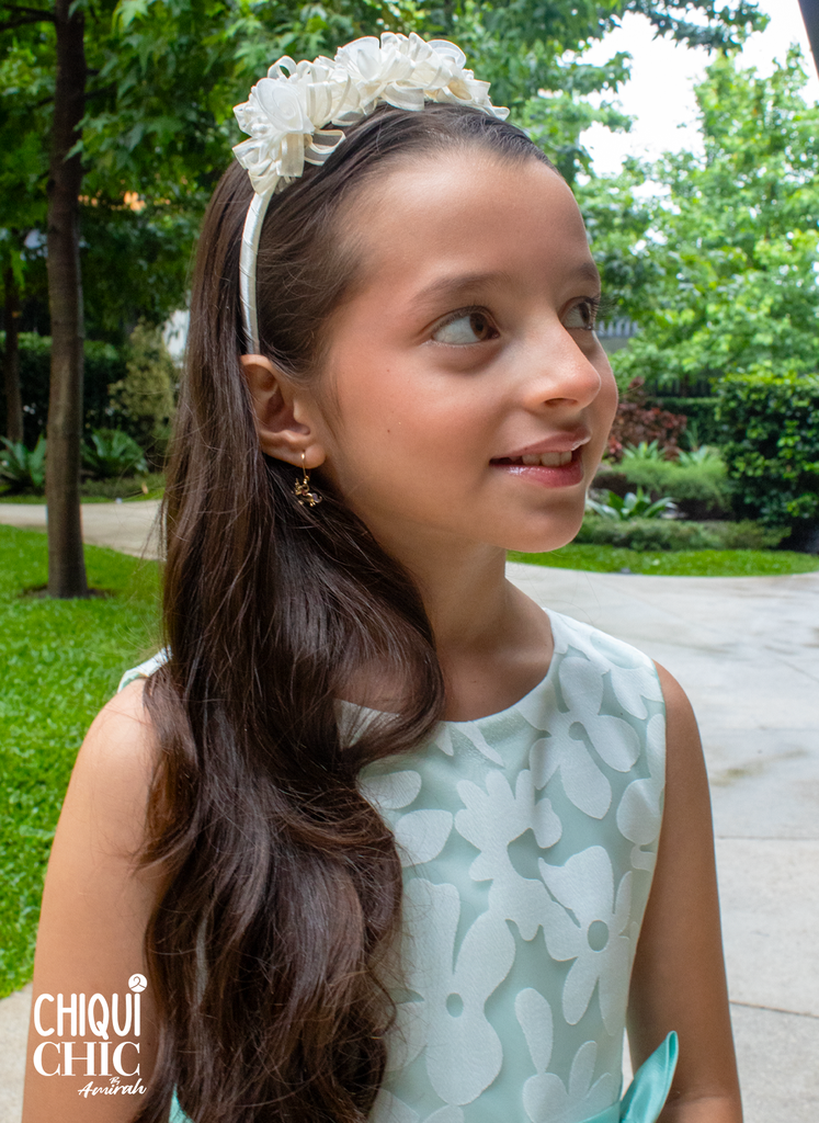 Diadema con flores de organza