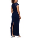 Vestido con aplicaciones florales