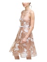 Vestido evasé de malla y lentejuelas