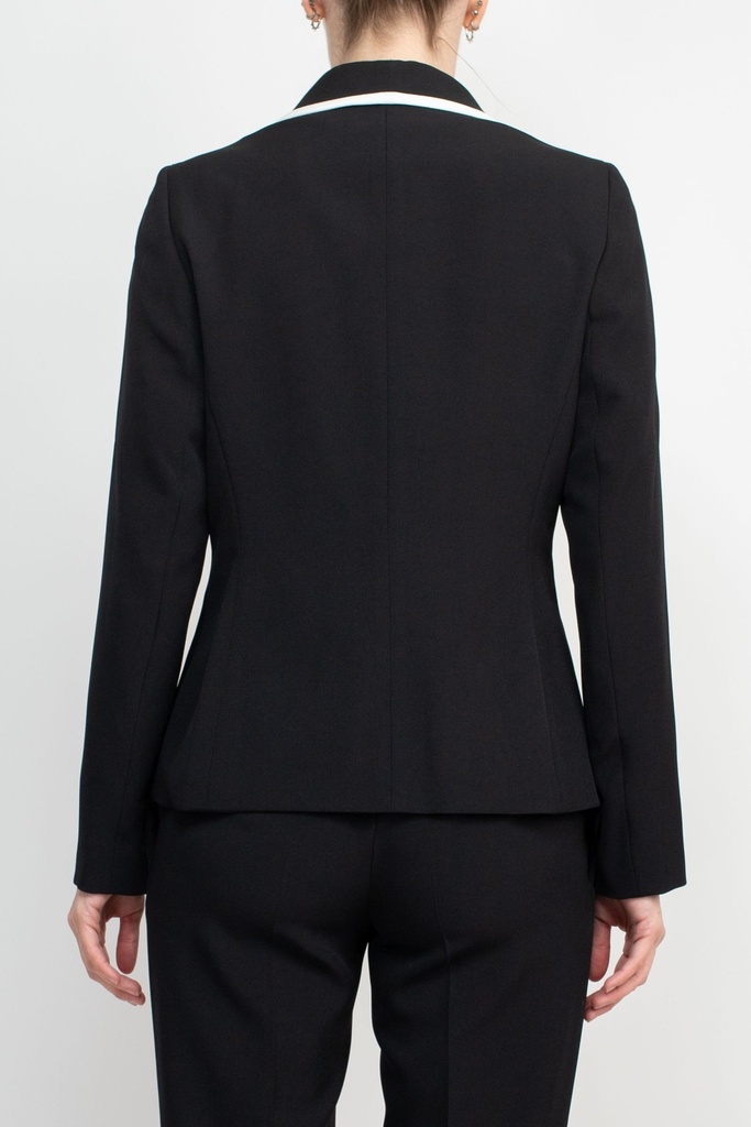 Traje de chaqueta y pantalón