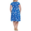 Vestido floral con nudo al frente