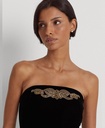 Blusa strapless de terciopelo