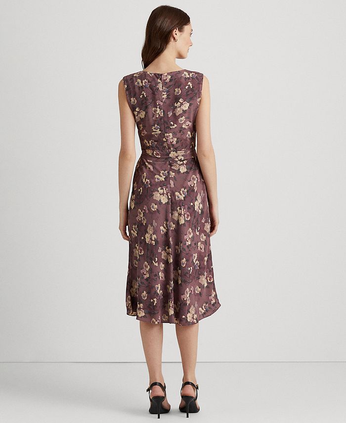 Vestido con cinturón floral