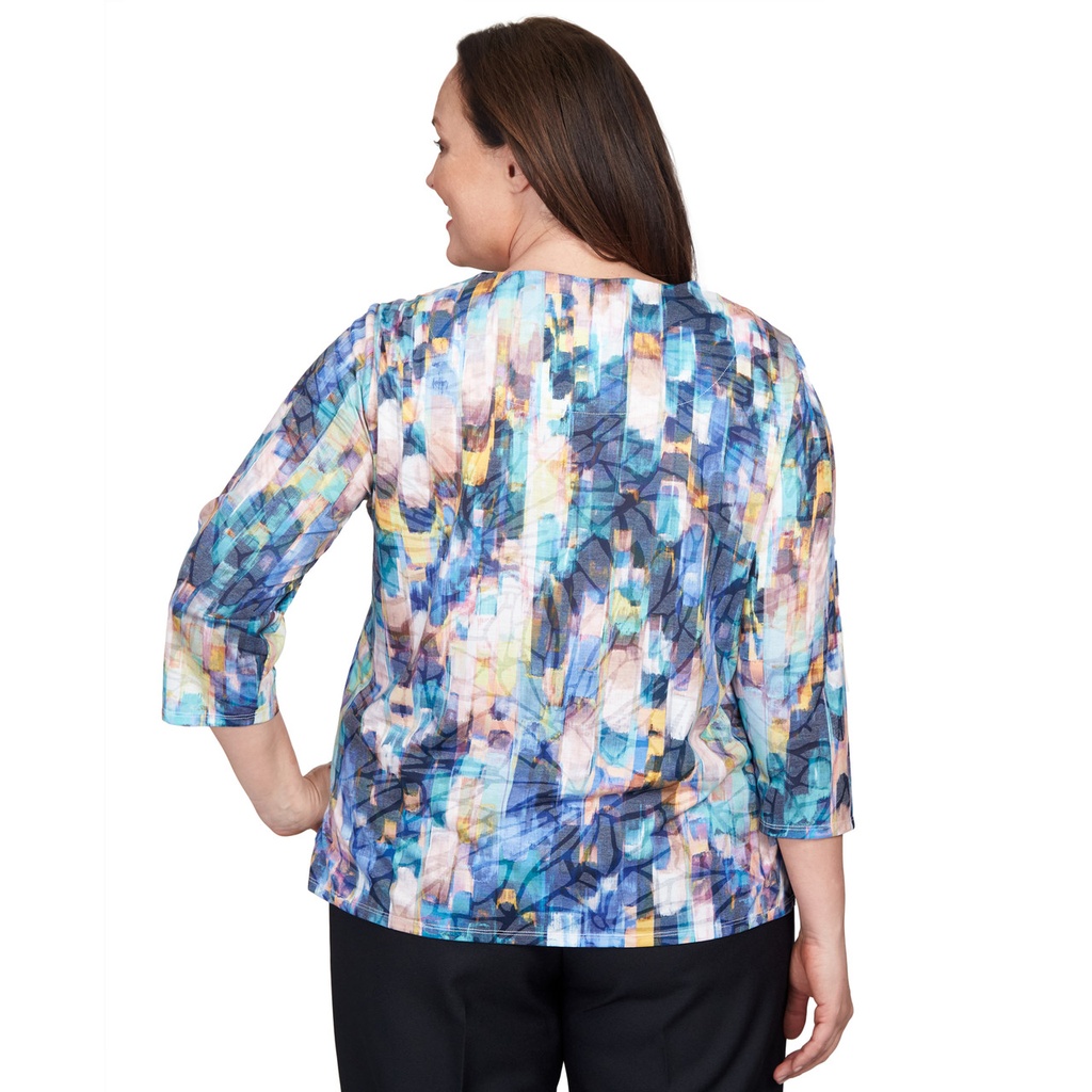 Blusa con bordado triple en el escote 