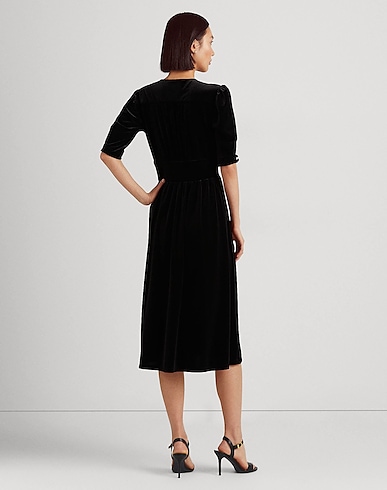 Vestido de terciopelo cona manga corta